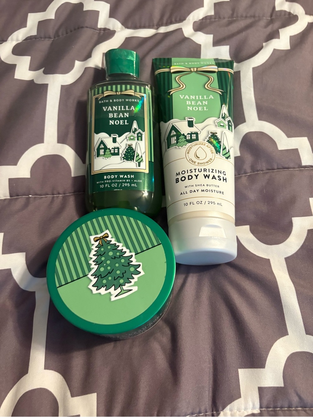 Bath & Body Works Vanilla Bean Noel Body Wash & Cream Trio - Green